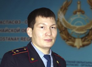 Полицейский задержал грабителя-рецидивиста по пути на работу в Костанае