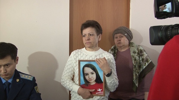 18-летнюю Дарью Махартову преступники добивали куском бетона и палкой