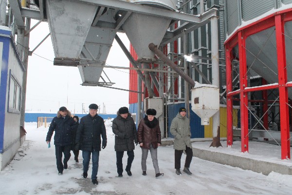 Побывавший в Костанае с плановой поездкой депутат Мажилиса Парламента РК Берик Дюсембинов пообещал законодательно поддержать мукомольную промышленность