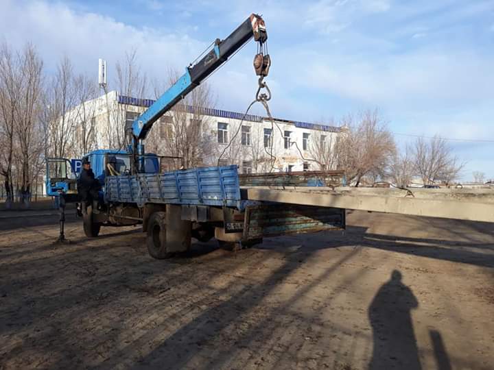 У молодого костанайского бизнесмена акимат отбирает землю, арендованную под строительство цветочного павильона