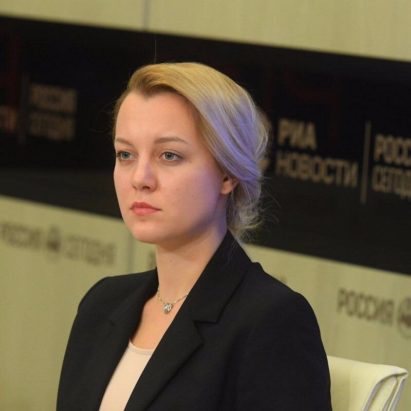 Почему «желтеют» СМИ, гонясь за провокационными заголовками и как с этим бороться?