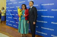 Главного редактора ИА «Тобол Инфо» Александру Сергазинову наградили Почетной грамотой акима области