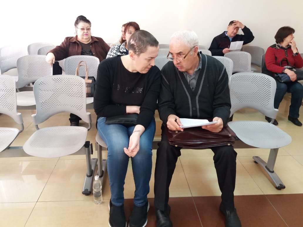 В Костанае водитель автобуса, сбивший на пешеходном переходе женщину, просил областной суд оправдать его