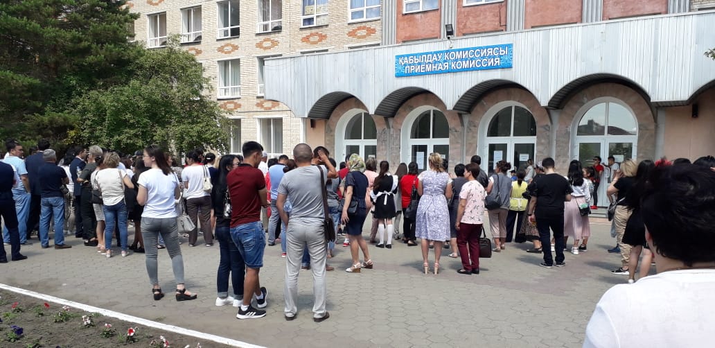 Выпускники Костанайской области сдают ЕНТ