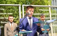 Новоиспеченные госслужащие дали клятву на Аллее государственной службы