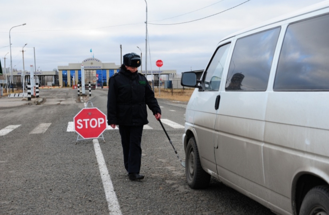 В Челябинске арестовали казахстанца, пытавшегося подкупить таможенника