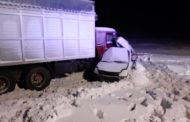 КамАЗ из Казахстана раздавил легковушку с людьми под Челябинском