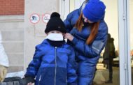 Дети продолжают играть во дворах в Костанае