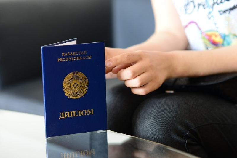 Около 1,8 млрд тенге предусмотрено в этом году на реализацию программы «С дипломом — в село» в Костанайской области