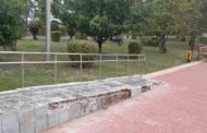 Вандалы разрушили пандус у Дома культуры в Лисаковске