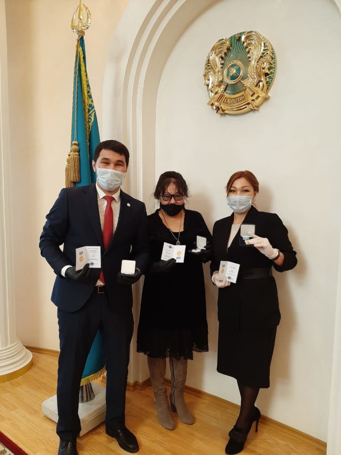 Руководители девяти костанайских НПО получили медали «Халық алғысы»