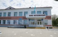 На территории, которая изначально принадлежала СШ № 14, развернулась частная стройка