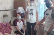 Волонтеры общественного фонда «Жанашыр бол» сделали генеральную уборку в квартире 83-летней Любови Васильевны