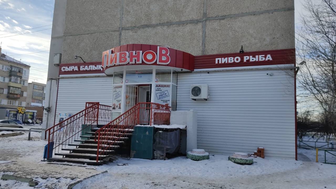 «Шум в пивном магазине мешает нам жить» — костанаец уже восемь месяцев не может найти управу на торговую точку