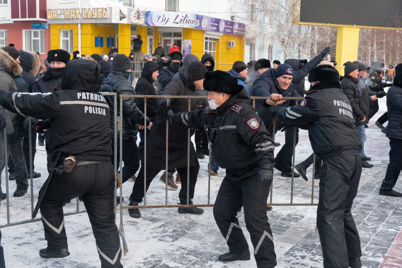 В Костанае второй день подряд проходят митинги   