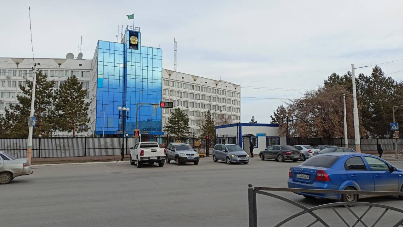 Жительницу Костаная сбила машина напротив Департамента полиции. Виновного не могут найти уже три недели