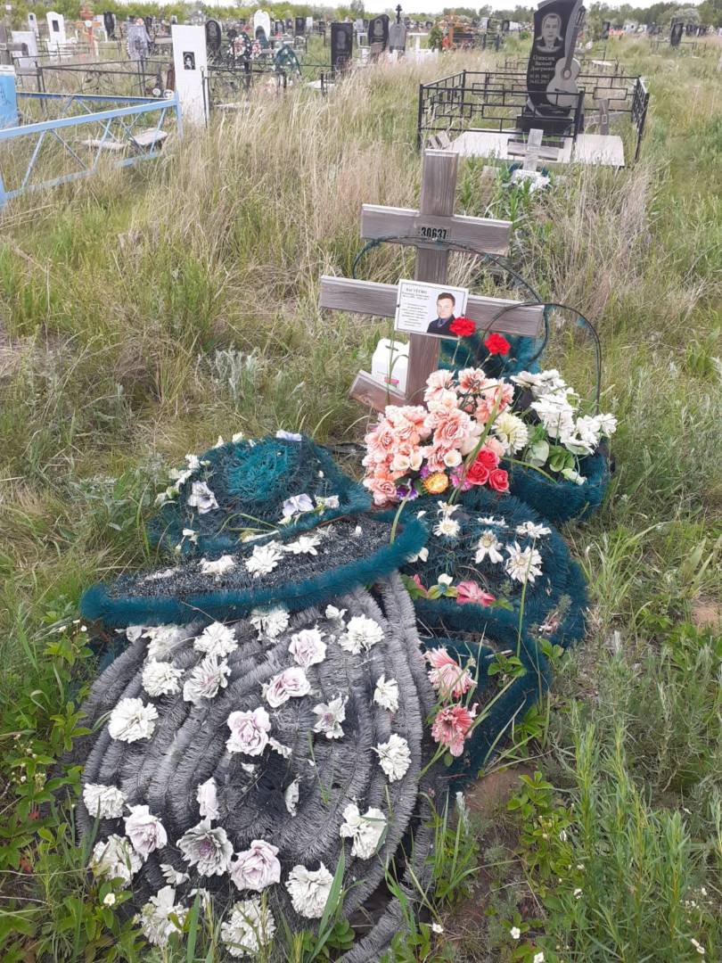 За пять лет никто так и не поставил памятник костанайскому поэту Владимиру Растёгину