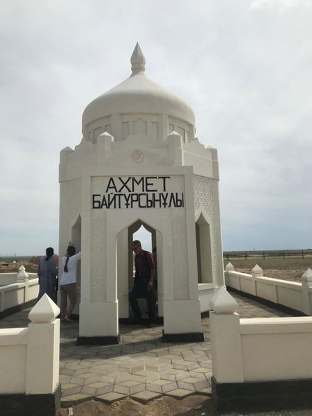 Строительство памятника А. Байтурсынову в Жангельдинском районе взято на контроль «Әділдік Жолы»