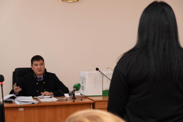 «Кто не рискует, тот не пьет шампанского» — по делу о создании финансовой пирамиды продолжается допрос свидетелей