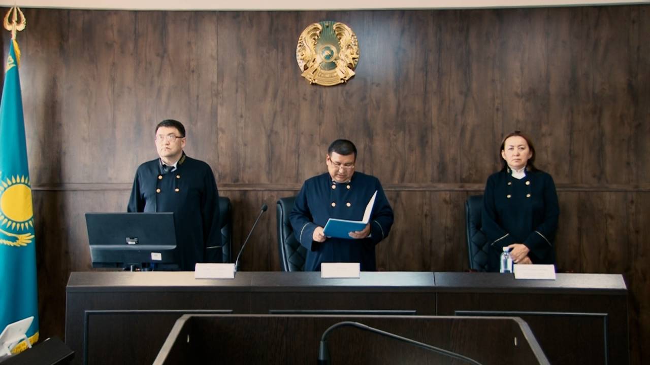 Действия правления нотариальной палаты Костанайской области признаны незаконными