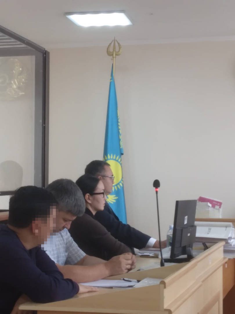 Коллеги экс-судьи Аскара Дарбаева снова не явились в суд