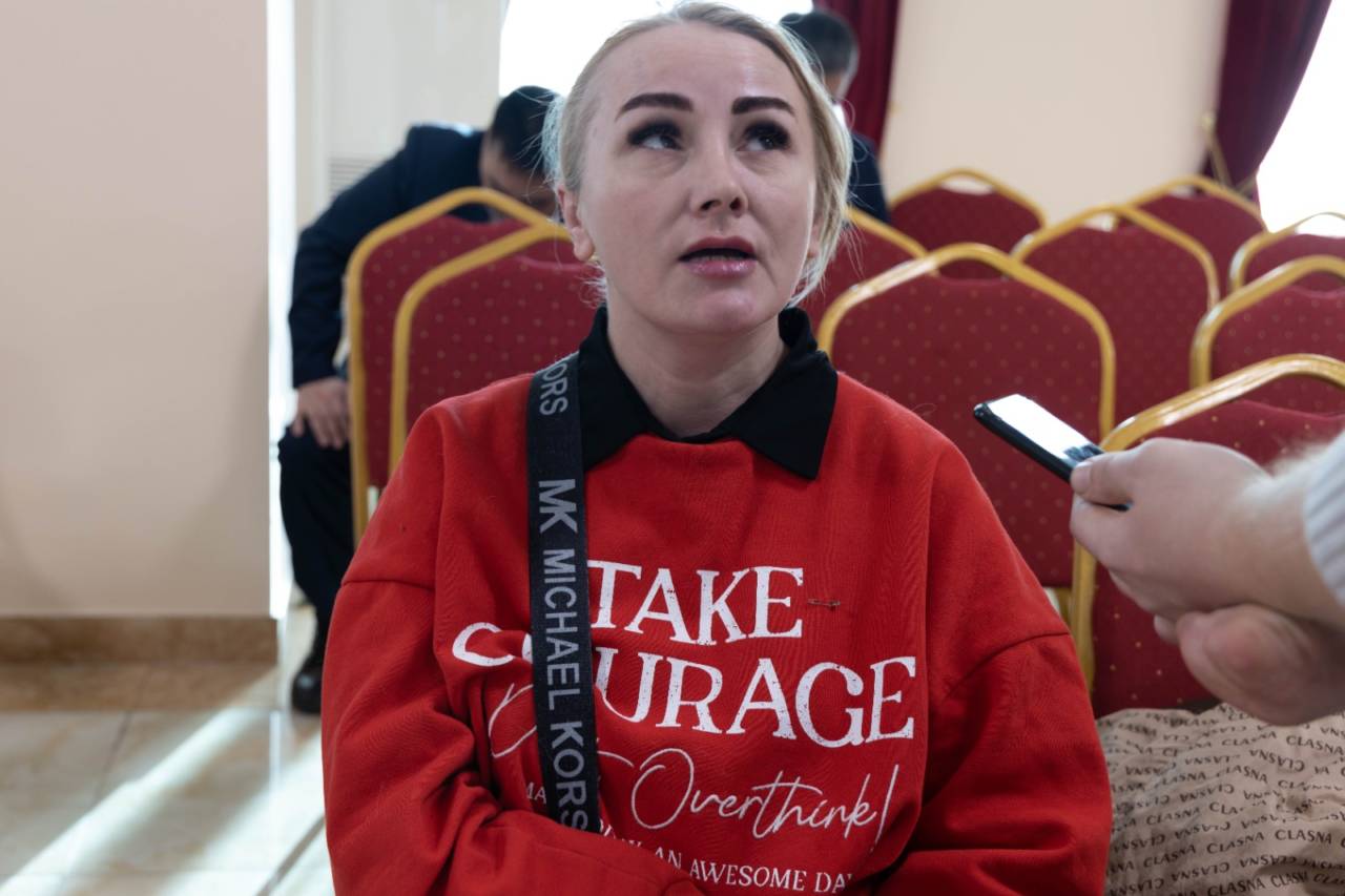 В Костанае на едином приеме граждан многодетная мать пожаловалась на тяжелые жилищные условия
