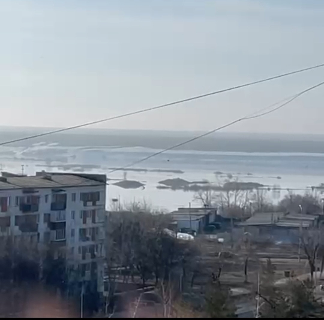 Вода подбирается к Рудному