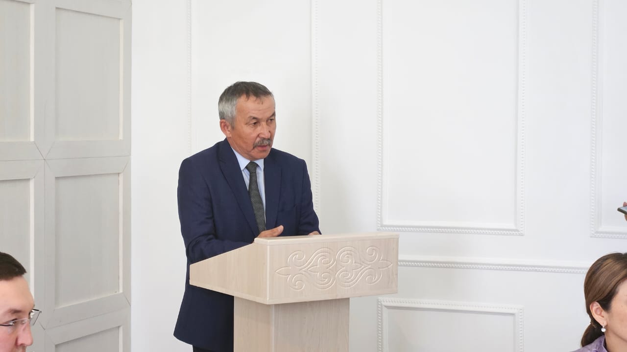 Понес бы наказание в любом случае: суть работы на госслужбе на примере сельского акима