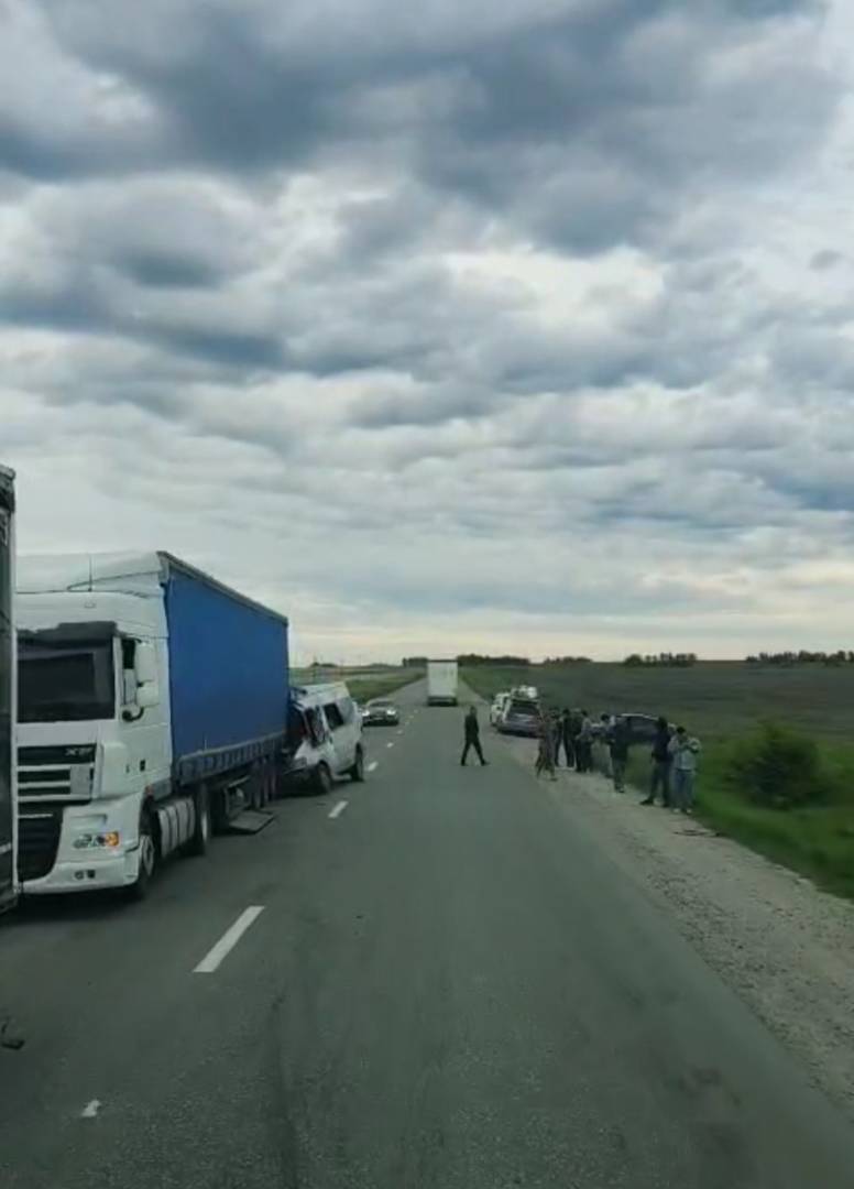 Вблизи «Кайрака» произошло ДТП, в котором погибли 6 человек