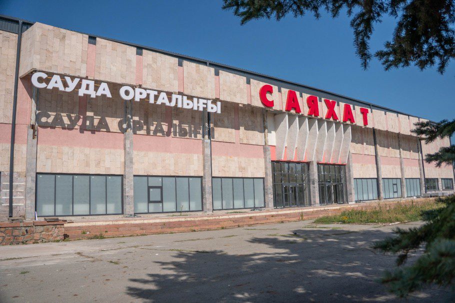 Автовокзал Костаная выплатит моральный вред гражданину Узбекистана, которому ранее отказали продавать билет на автобус