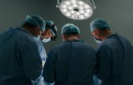 Родственница пострадавшей от липосакции девушки назвала клинику Костаная, где проходила процедура