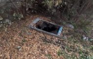 В Карабалыке чуть не погибла 5-летняя девочка, упав в канализационный люк